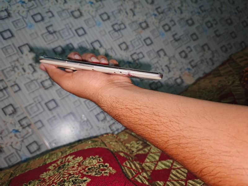 One Plus 11 5G 4