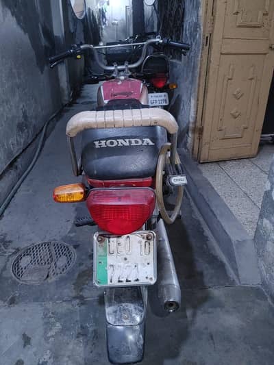 Honda CD 70 2010 model