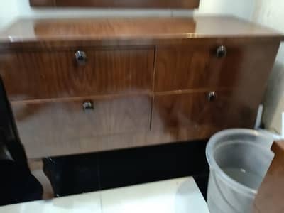 sheshum wood bed