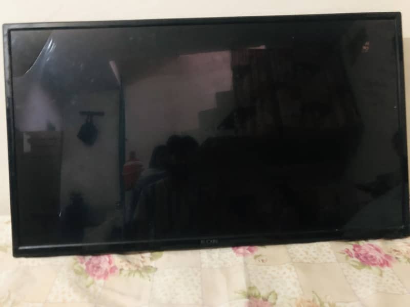 Lcd tv 1