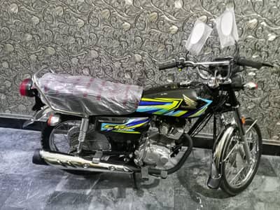 Honda 125 Black Colore 2700 kilo meter Challa ha