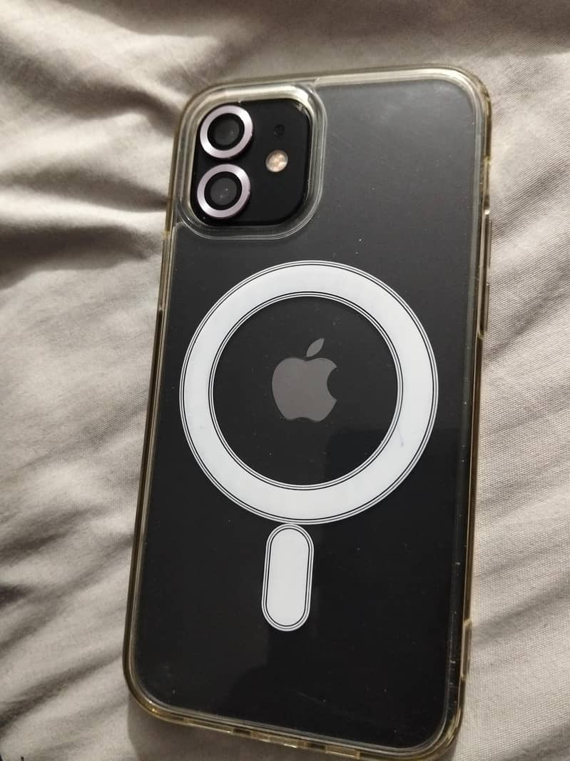 Apple iPhone 12 1