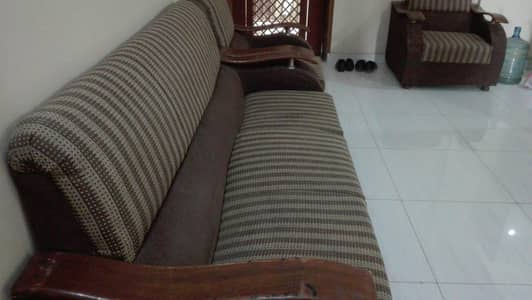 5 SEATER SOFA SET AND 6 SEATER DINING TABLE DEAL