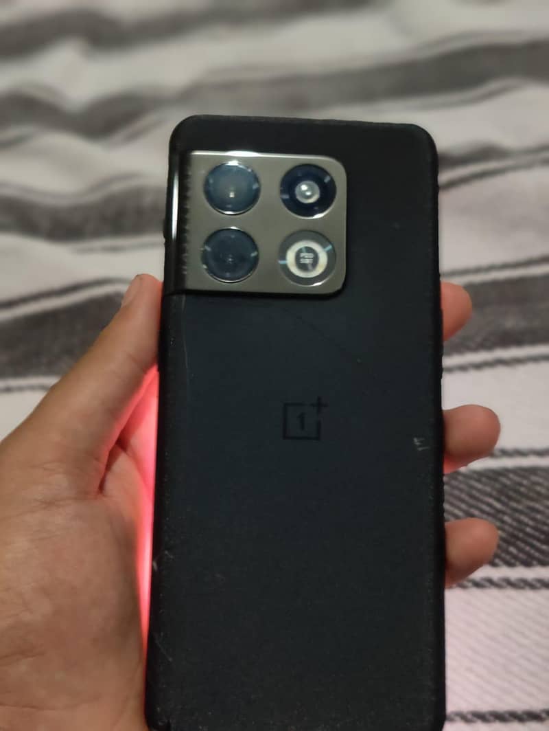 One Plus 10 Pro 7