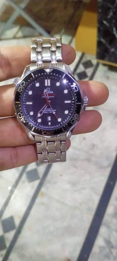 automatic and quartz movement watches available