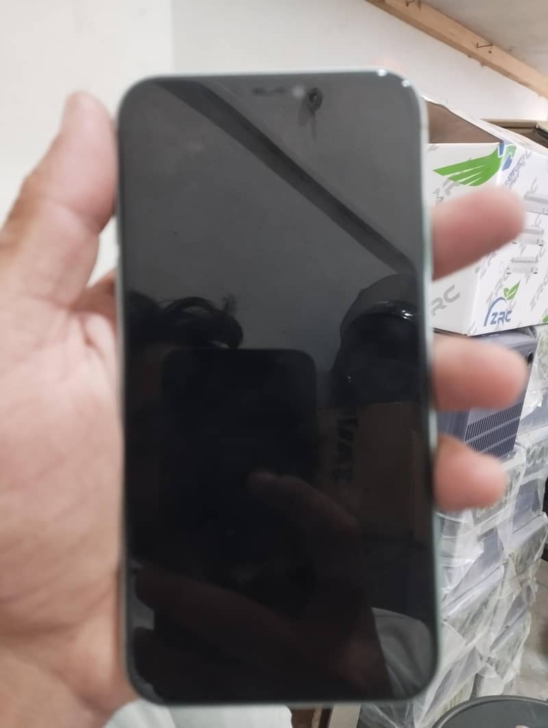 iPhone 11 7