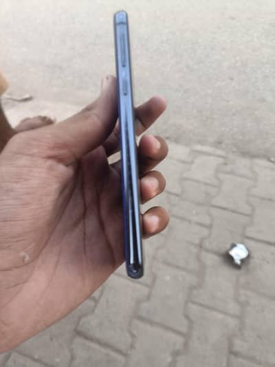 Samsung Mobile S10e