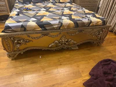 solid wood king bed set