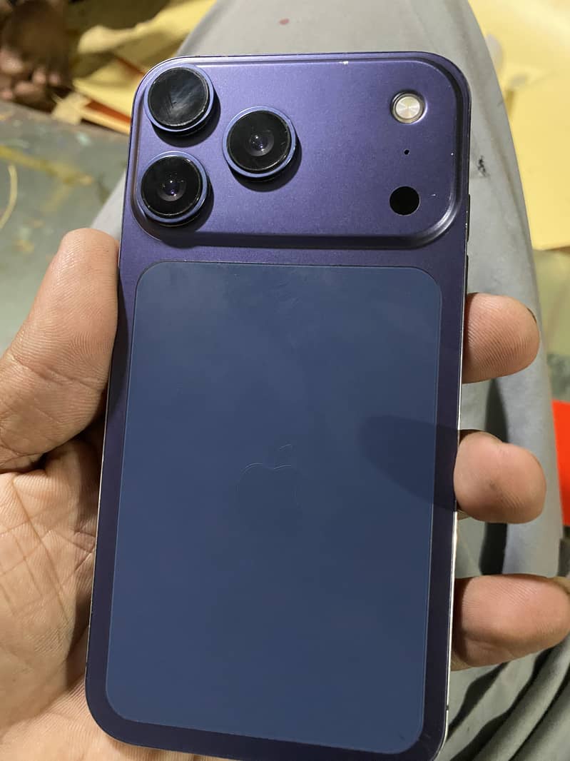 Apple iPhone XR 0