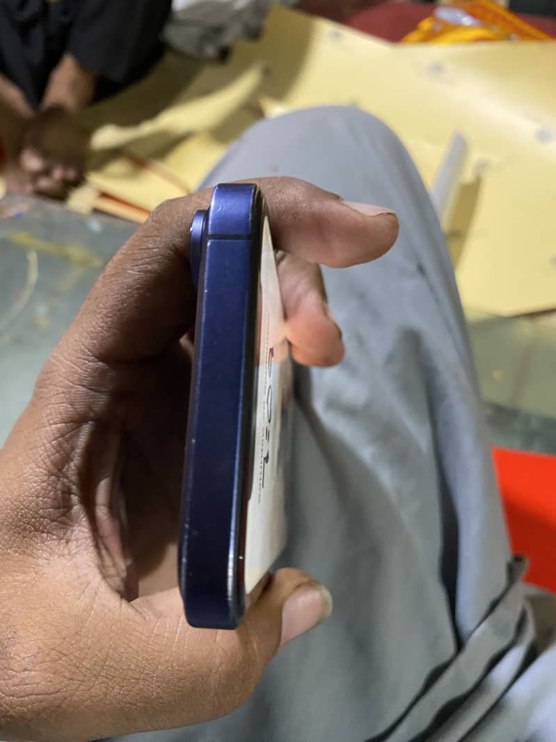 Apple iPhone XR 1