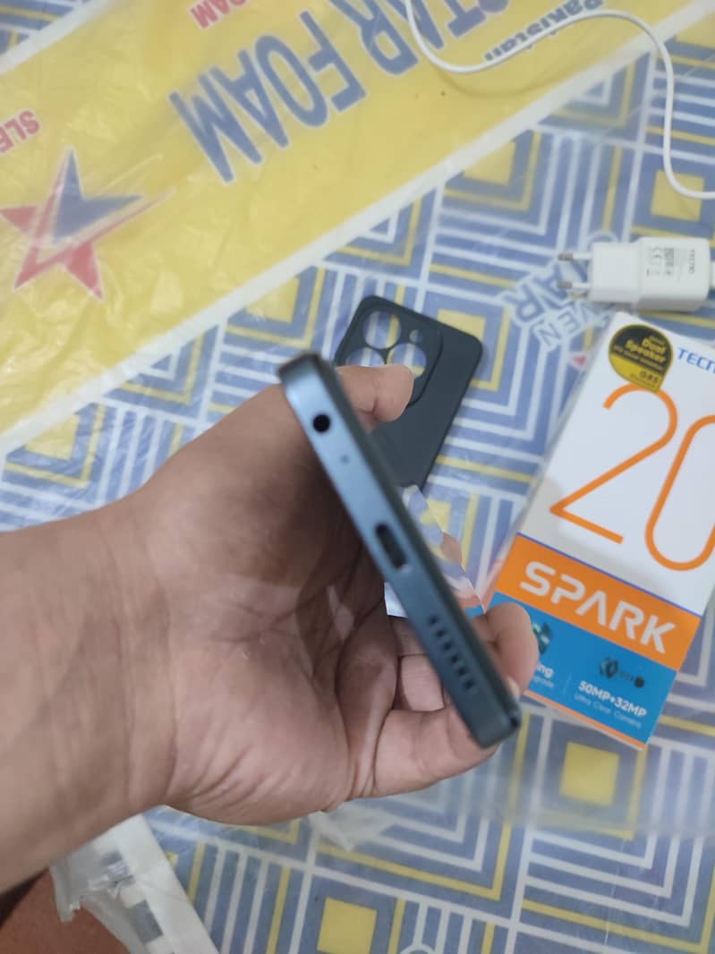 Tecno Spark 20. . . . = . 03405606691 1