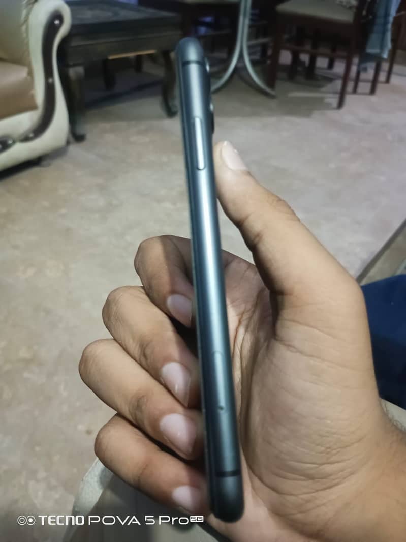 Apple iPhone 11 1