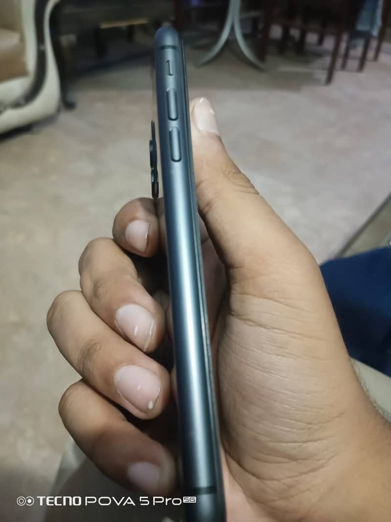 Apple iPhone 11 2