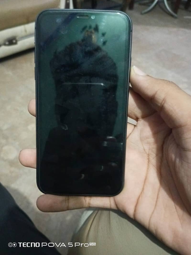 Apple iPhone 11 8