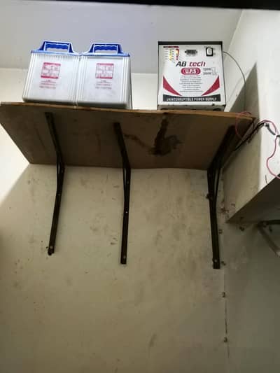 UPS FOR SALE IN GOOD CONDITION