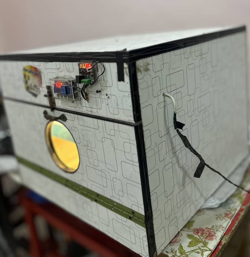 Incubator 100 eggs automatic 2