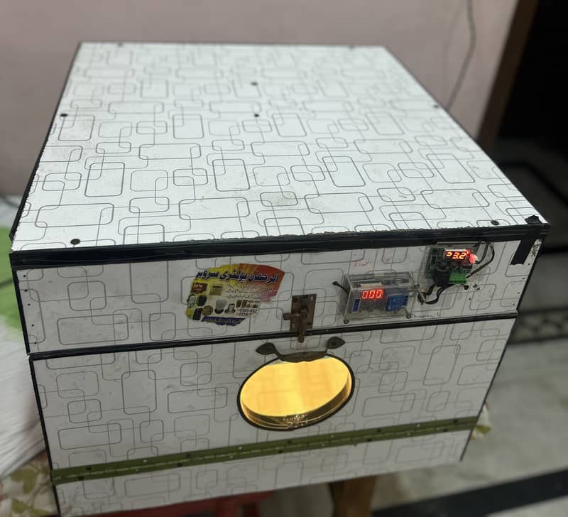 Incubator 100 eggs automatic 4