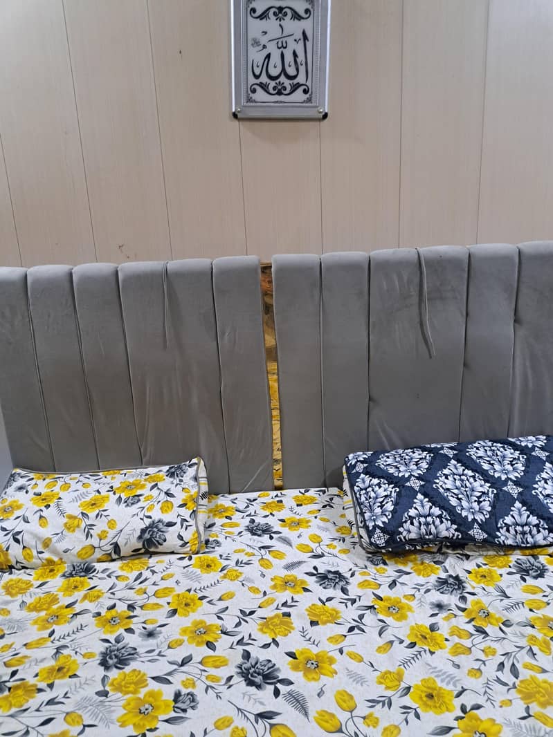 double bed side table with miror 3