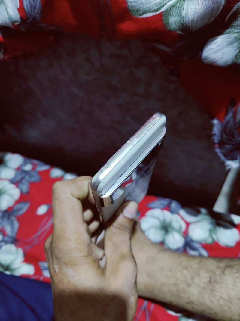Google Pixel 8 Pro 2