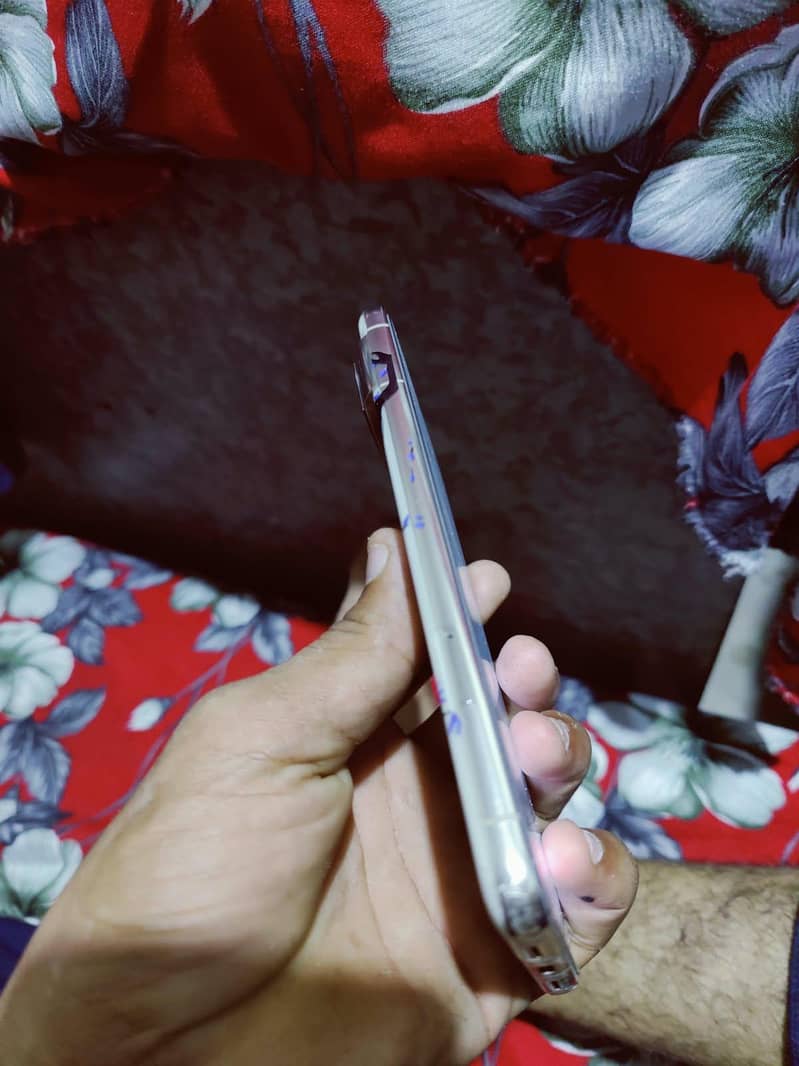 Google Pixel 8 Pro 3