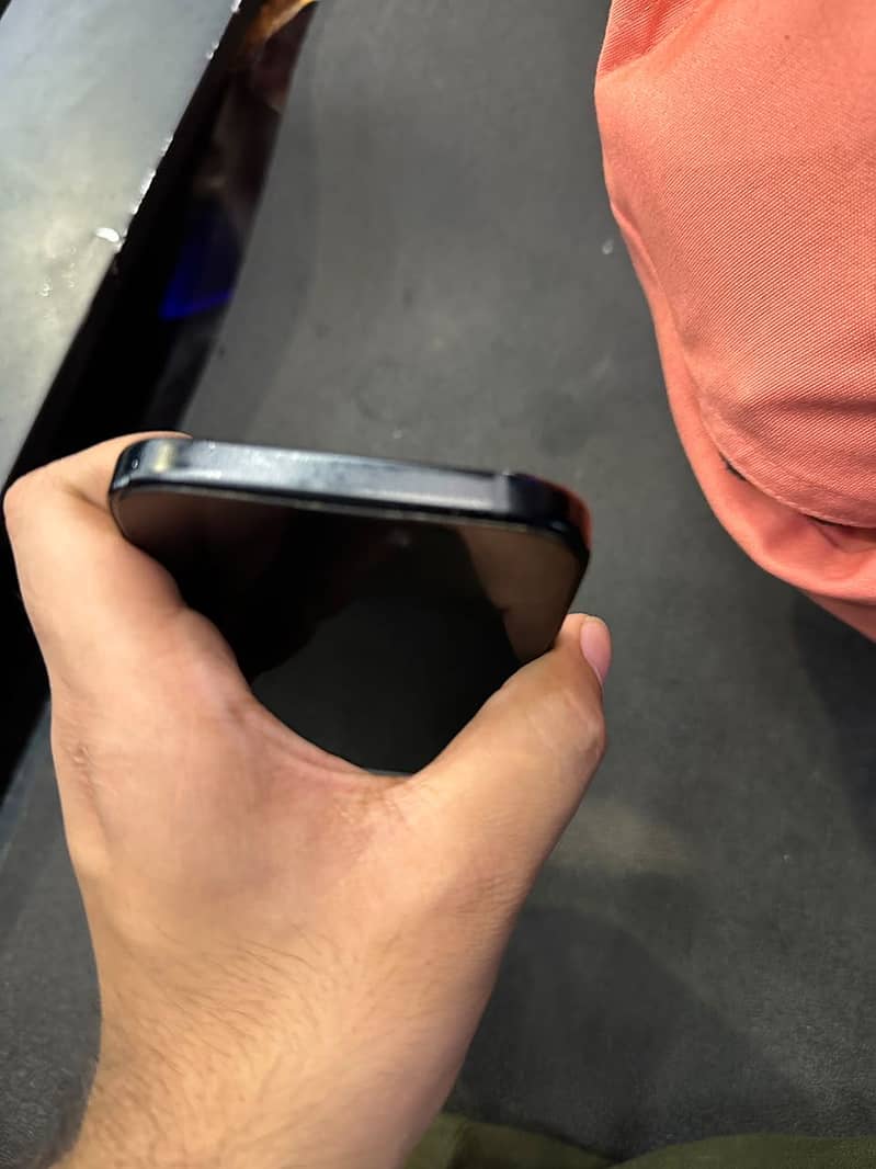 Apple iPhone 15 3