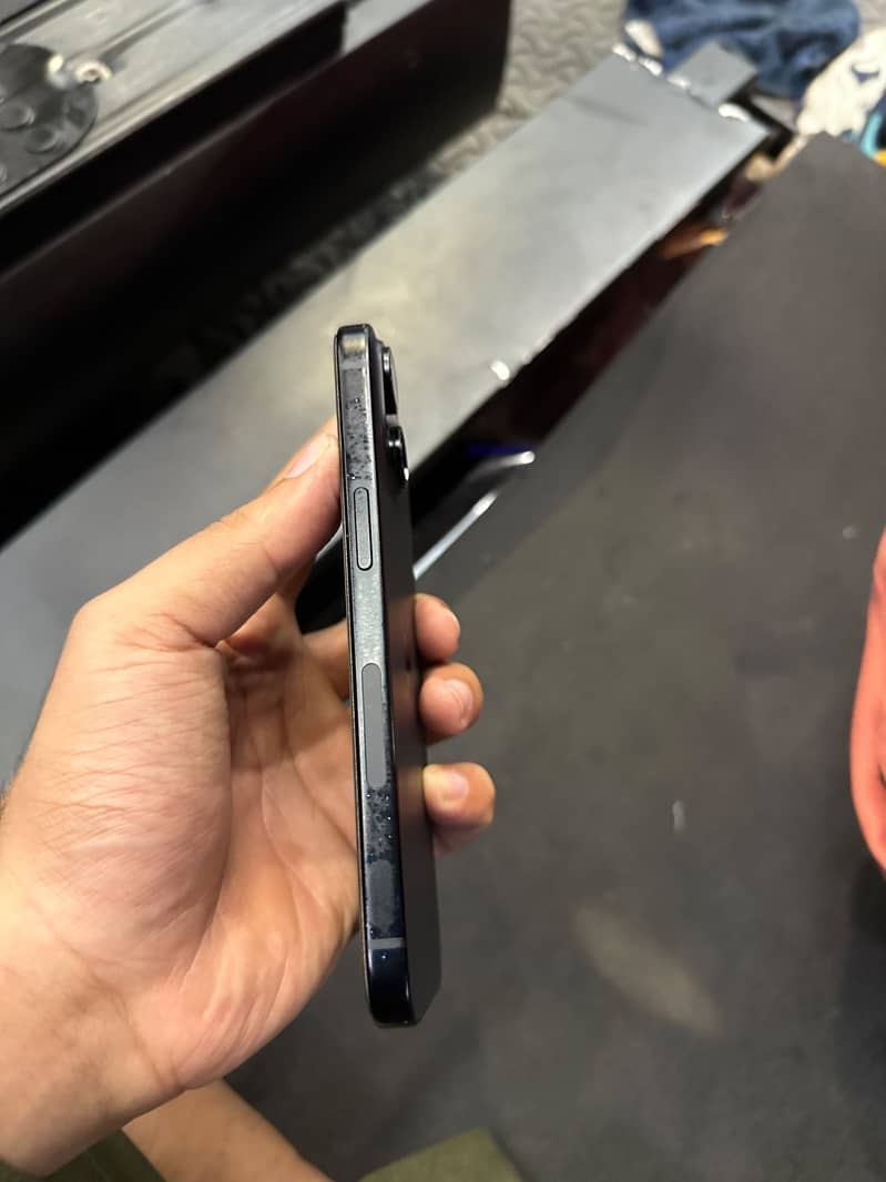 Apple iPhone 15 6