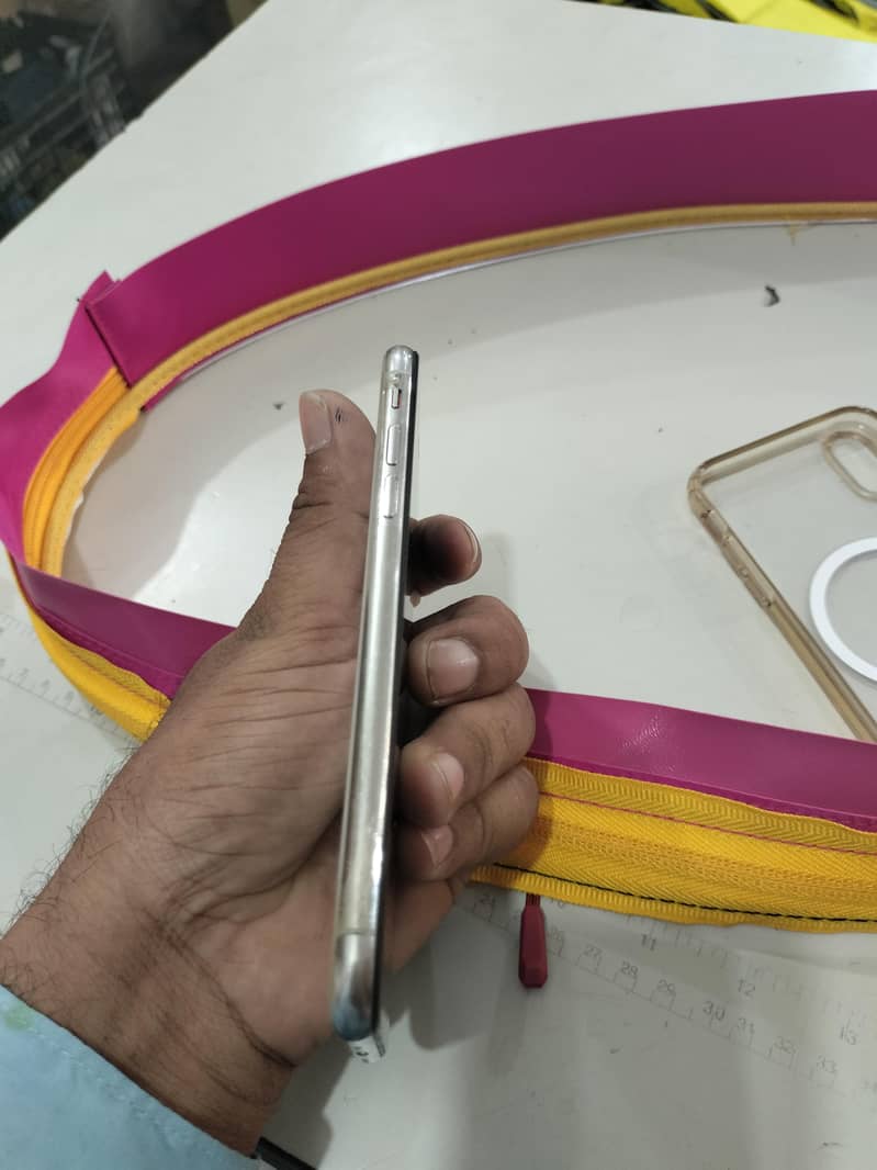 Apple iPhone XS 2