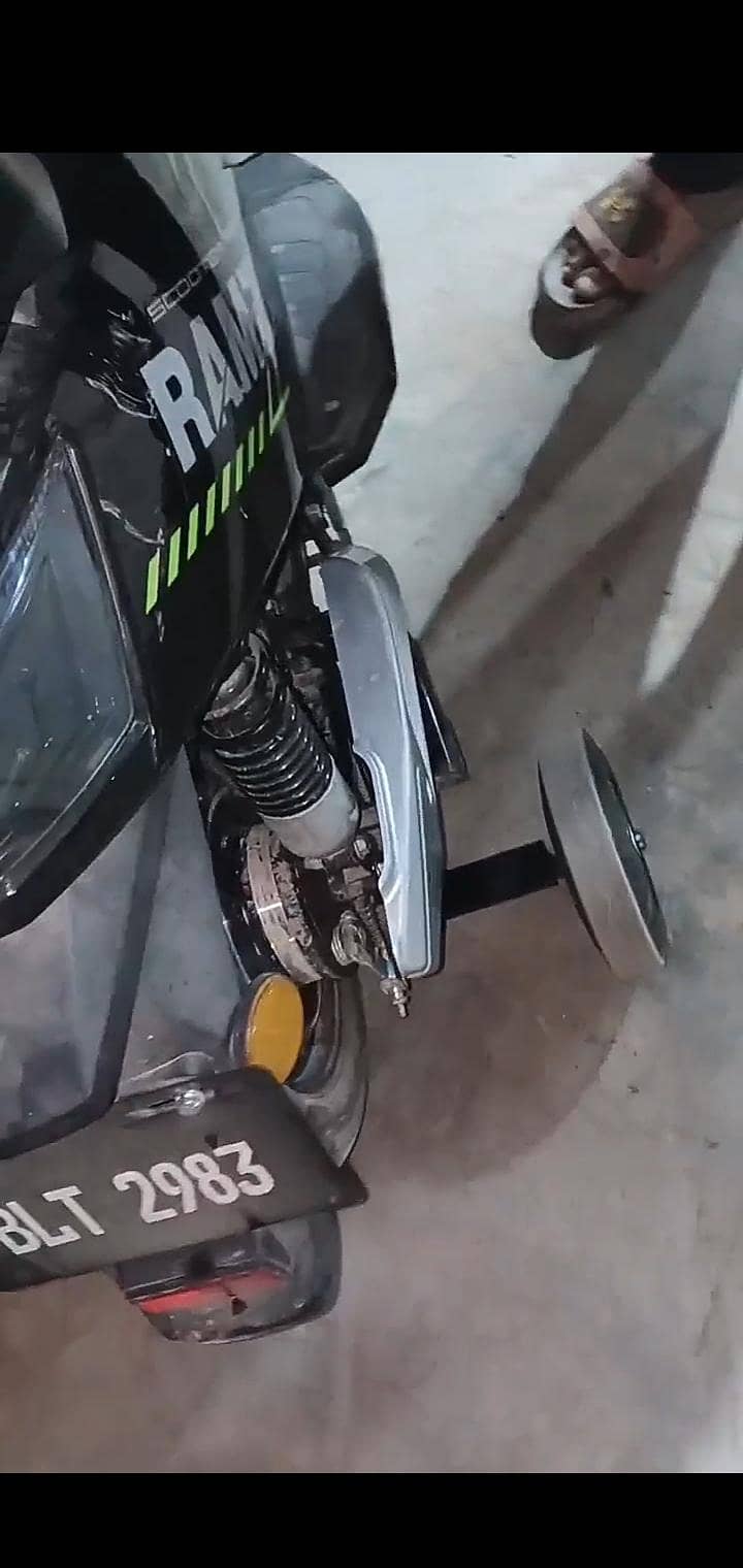 scooty side support wheels maker 3