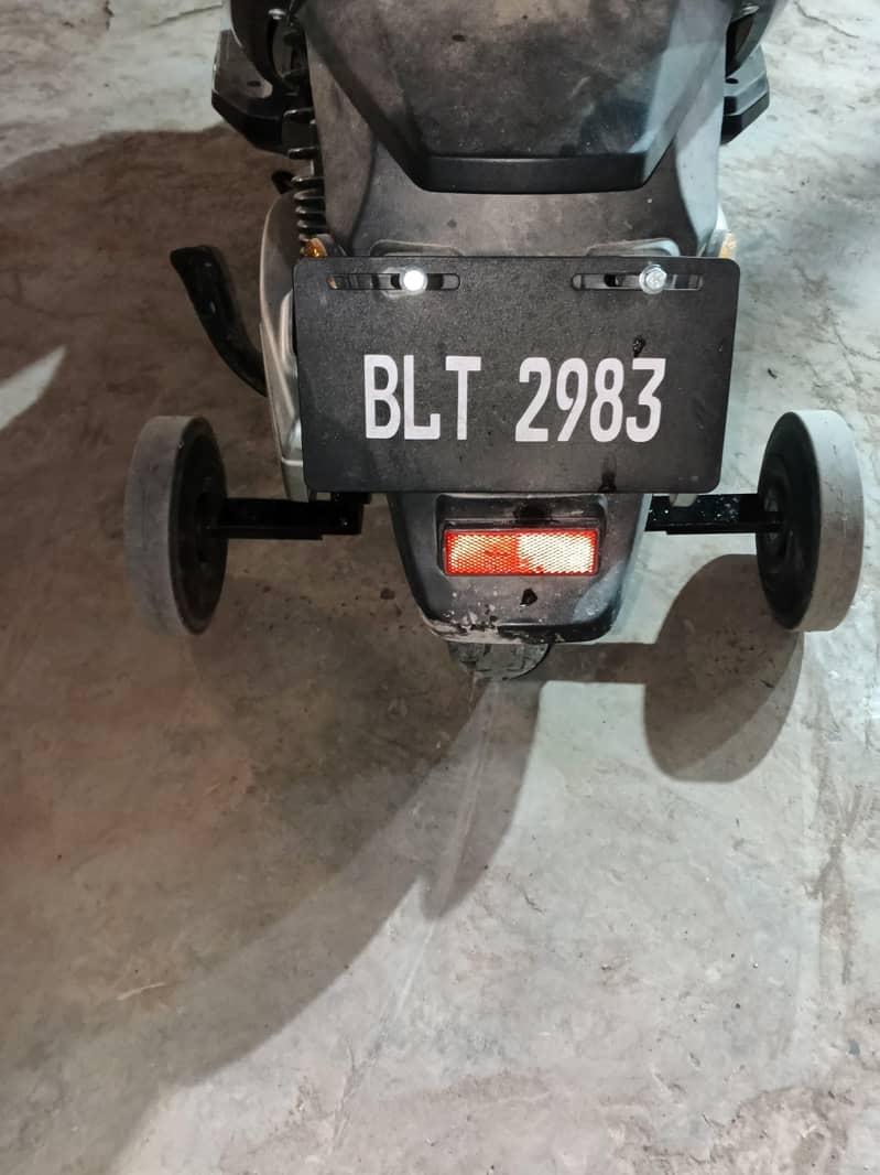 scooty side support wheels maker 6