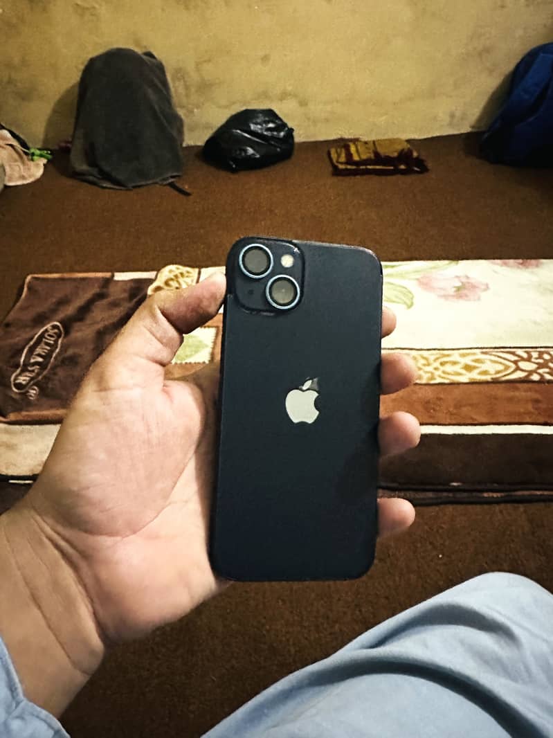 Apple iPhone 13 2