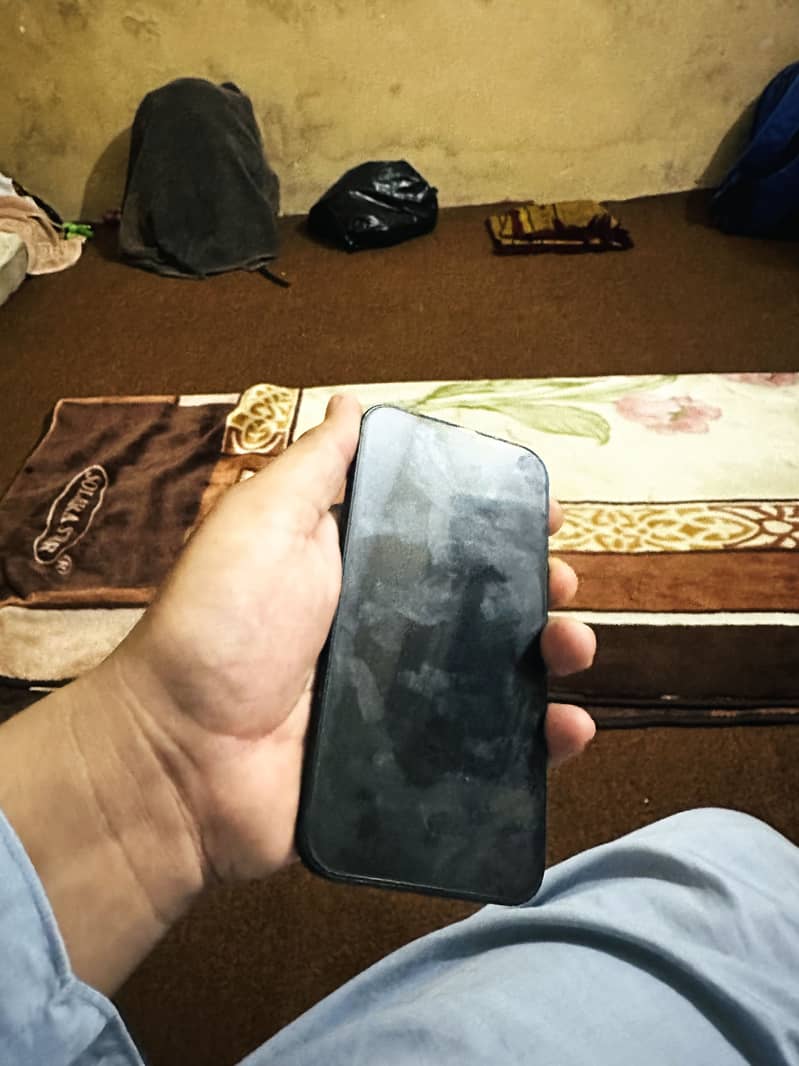 Apple iPhone 13 3