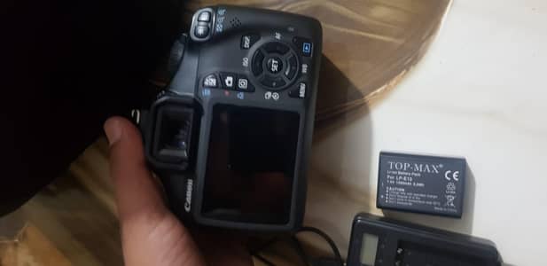 Dslr 1100 d