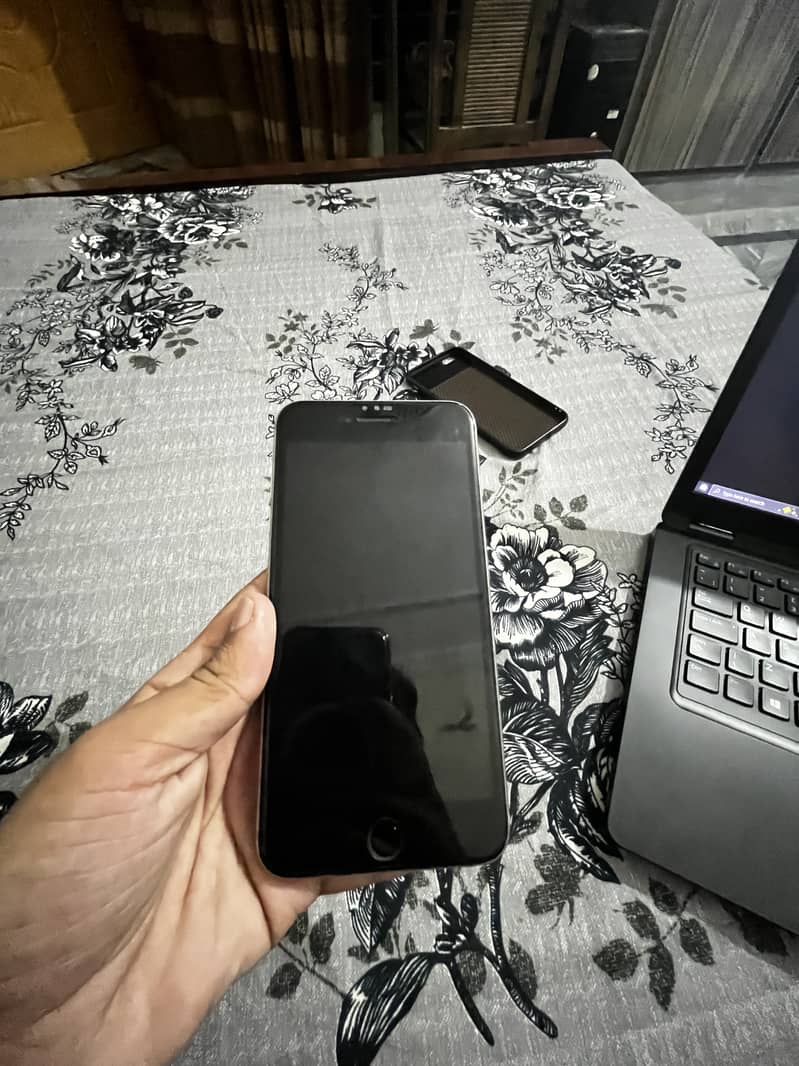 Apple iPhone 6S Plus 1