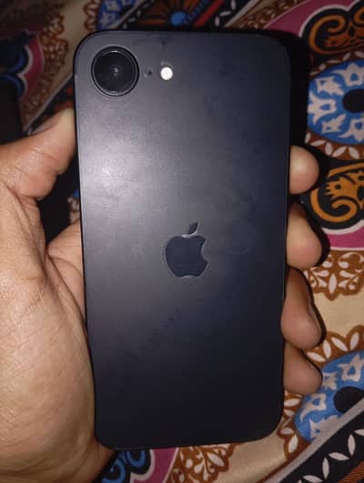 Apple iPhone 16e