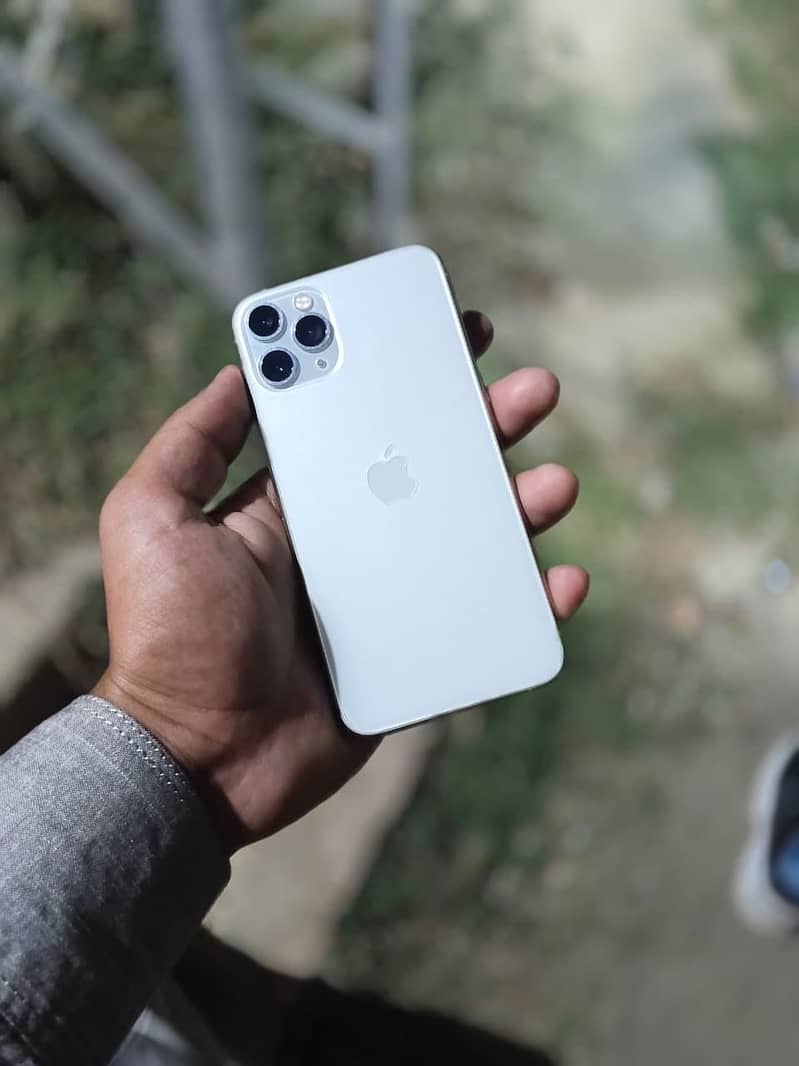 Apple iPhone 11 Pro 0
