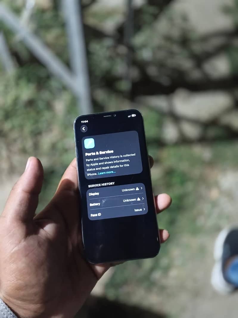 Apple iPhone 11 Pro 4