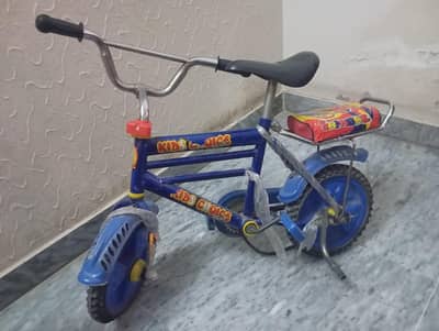 BLUE BICYCLE