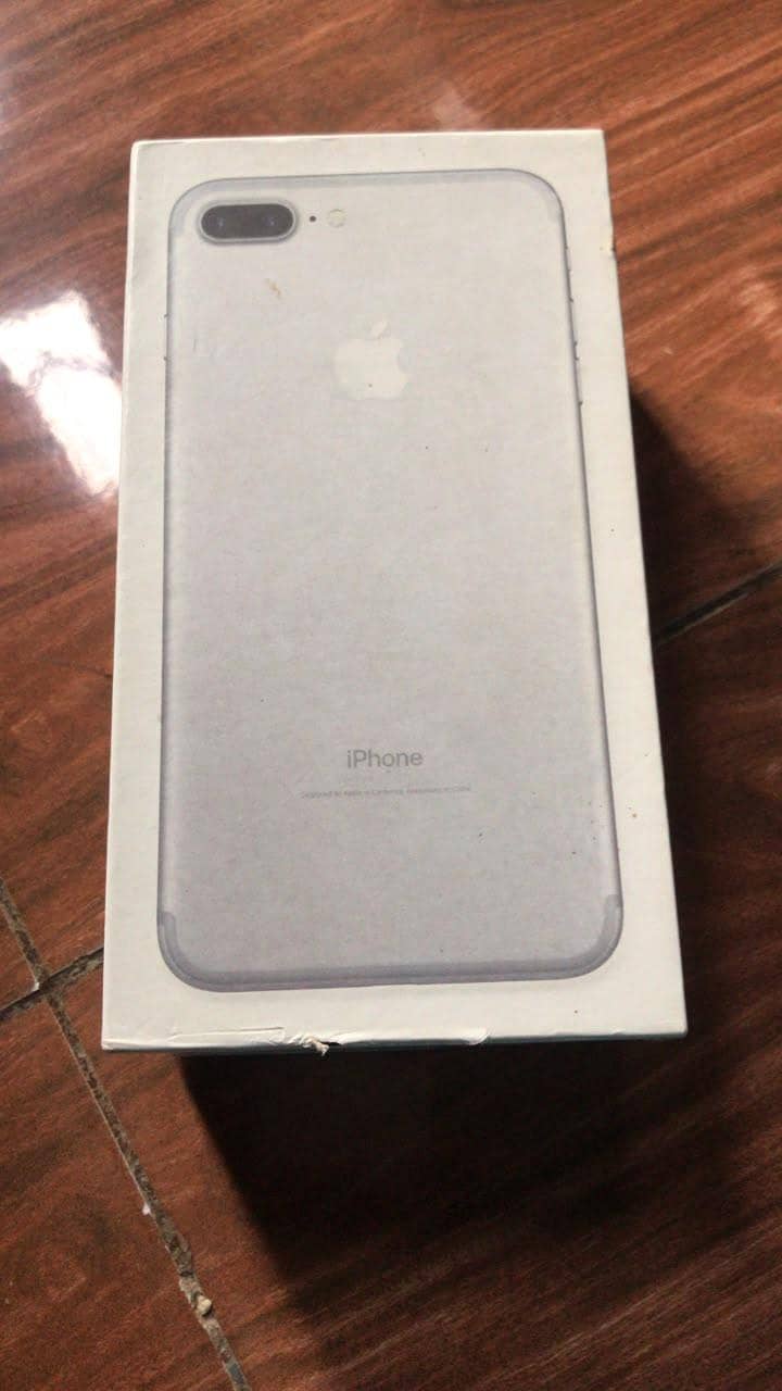 Apple iPhone 7 Plus 10
