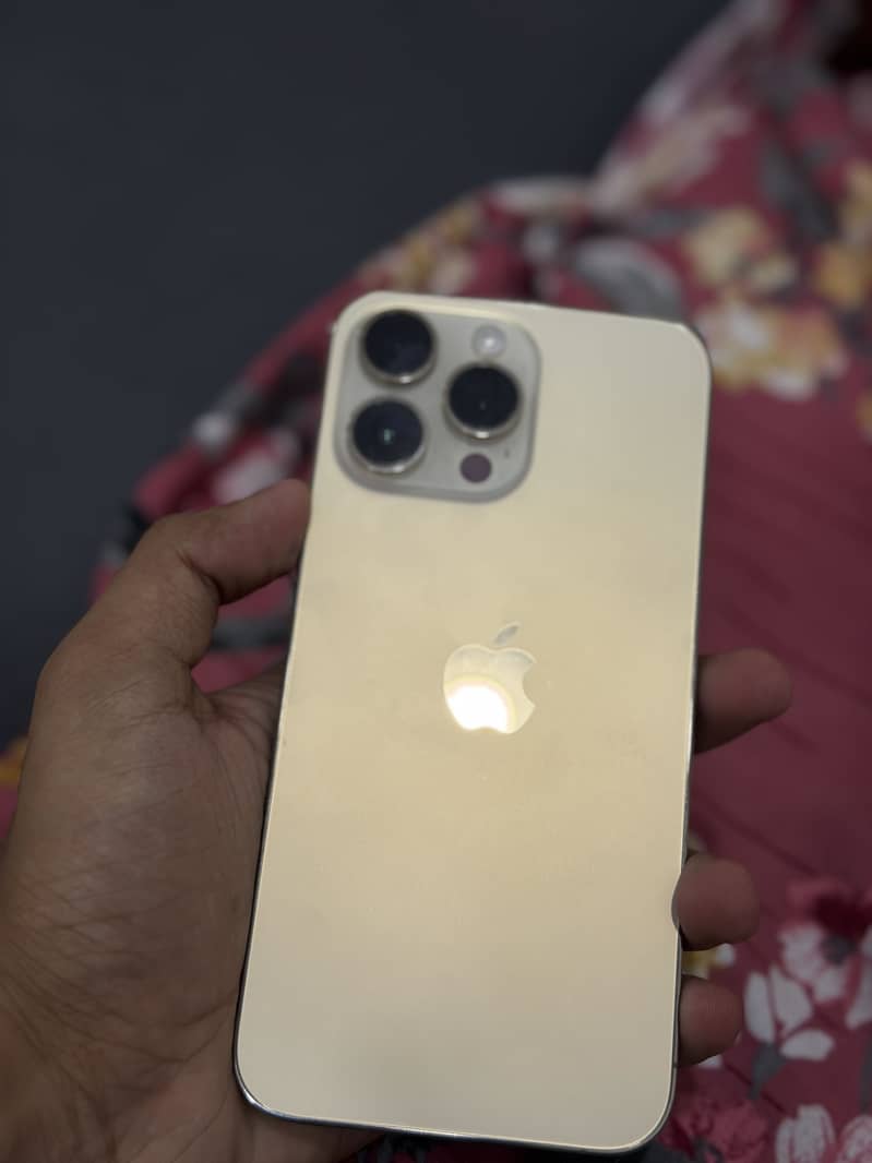 Apple iPhone 14 Pro Max 1