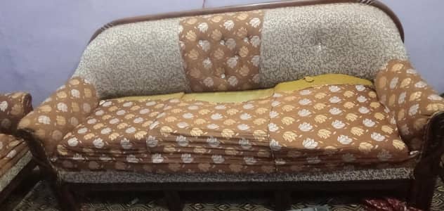 Sofa set  want to be repaired