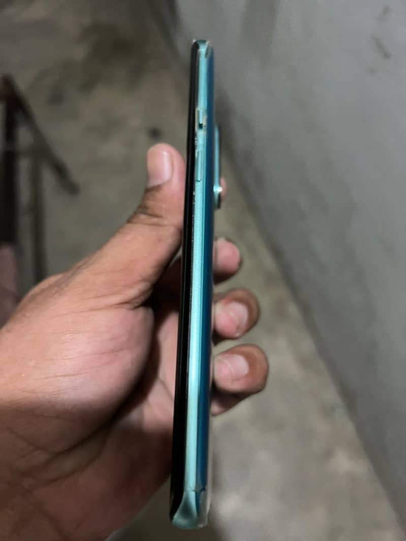One Plus 8 Pro 5