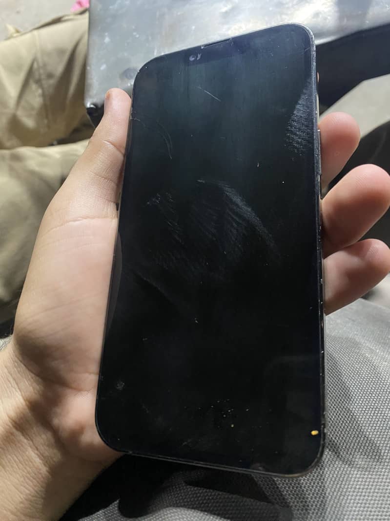 Apple iPhone 13 Pro 1