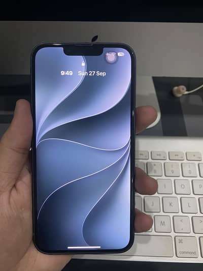Apple iPhone 13