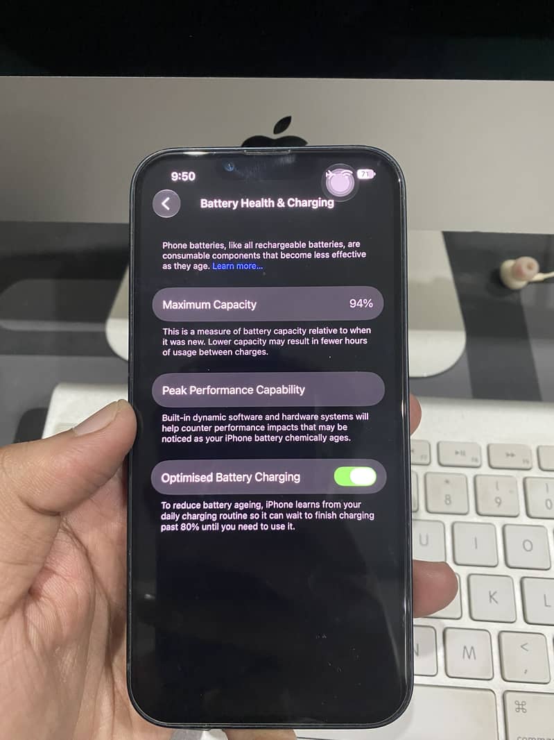 Apple iPhone 13 1