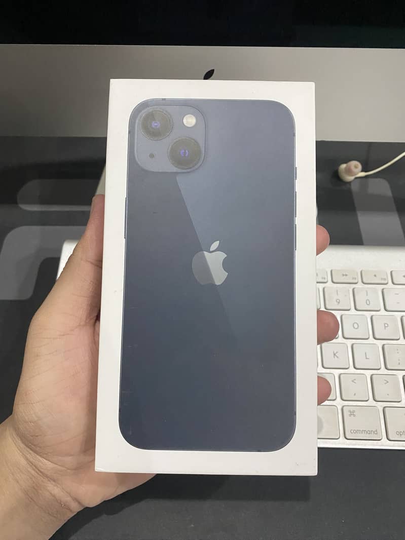 Apple iPhone 13 3