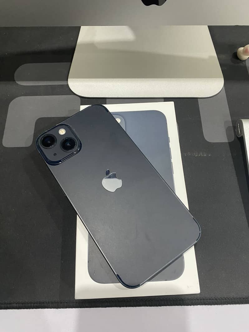 Apple iPhone 13 6
