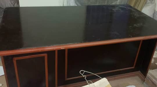 Executive Tables L shape with computer rack table