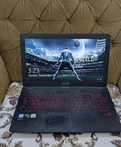 ASUS  HDD 512 RAM 16GB DDR4