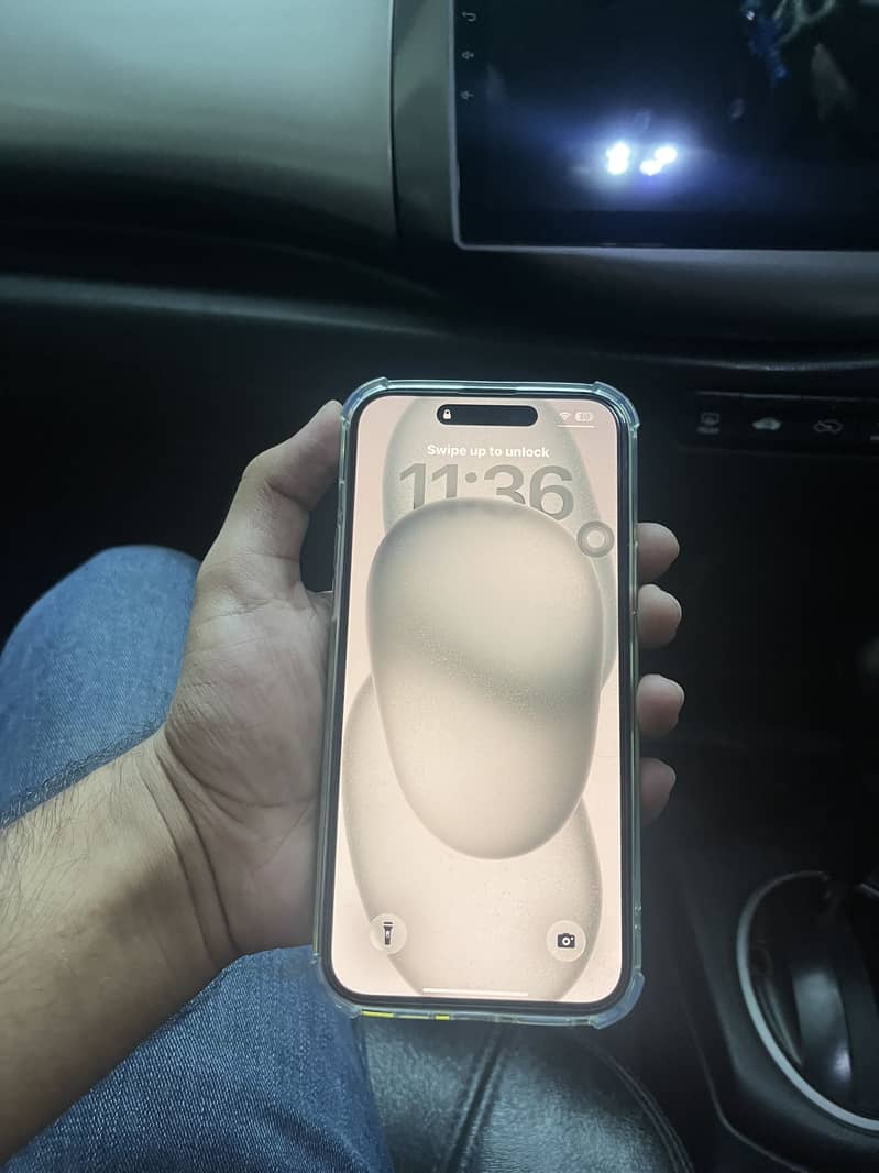 Apple iPhone 15 plus 9