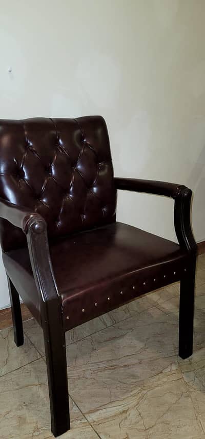 3 leather Chairs & Office table Table